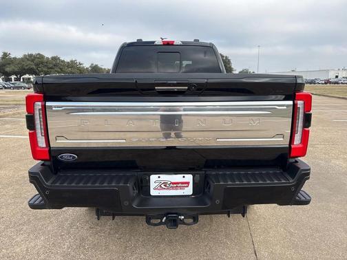 2023 Ford F-350 Platinum