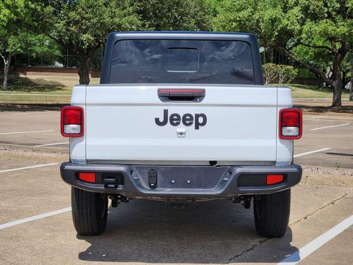 Bright White 2025 Jeep Gladiator Sport S