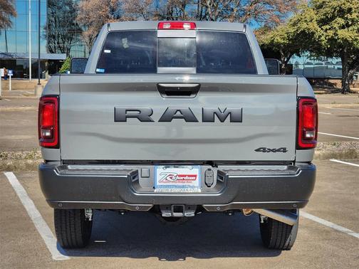 2026 RAM 2500 Tradesman Crew Cab 4x4 6'4' Box
