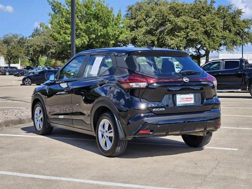 2024 Nissan Kicks S
