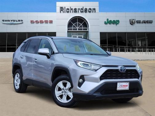 2021 Toyota RAV4 Hybrid XLE