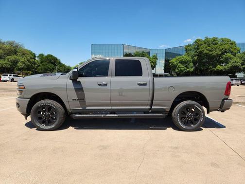 Ceramic Gray Clearcoat 2026 RAM 2500 Laramie Crew Cab 4x4 6'4' Box