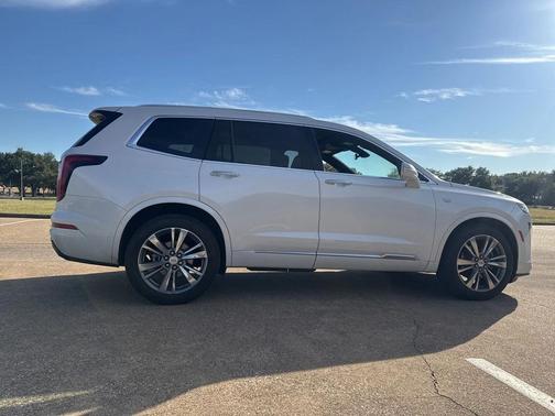 2020 Cadillac XT6 Premium Luxury FWD