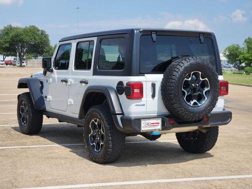 Bright White Clearcoat 2023 Jeep Wrangler 4xe Rubicon