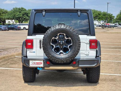 Bright White Clearcoat 2023 Jeep Wrangler 4xe Rubicon