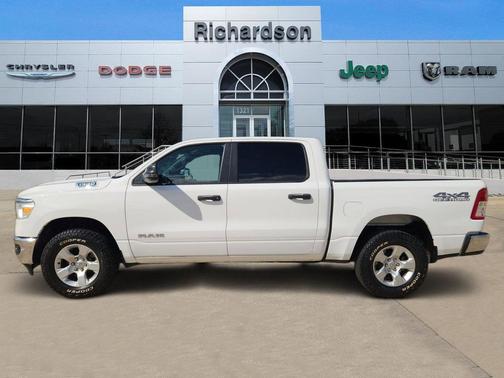 Bright White 2023 RAM 1500 Big Horn/Lone Star