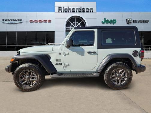 Earl Clearcoat 2024 Jeep Wrangler Sport S