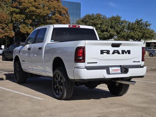 2025 RAM 2500 Big Horn Crew Cab 4x4 6'4' Box