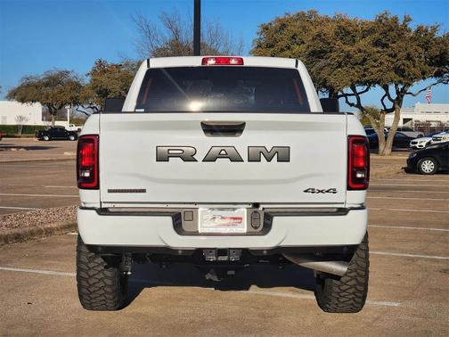 2025 RAM 2500 Big Horn Crew Cab 4x4 6'4' Box