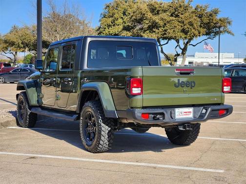 2023 Jeep Gladiator Sport