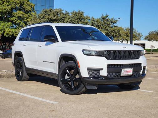 2022 Jeep Grand Cherokee Laredo