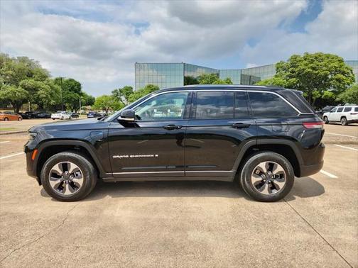 2022 Jeep Grand Cherokee 4xe Base