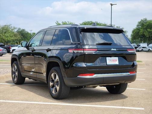 2022 Jeep Grand Cherokee 4xe Base