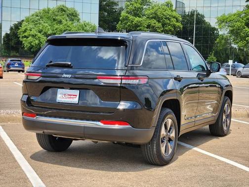 2022 Jeep Grand Cherokee 4xe Base