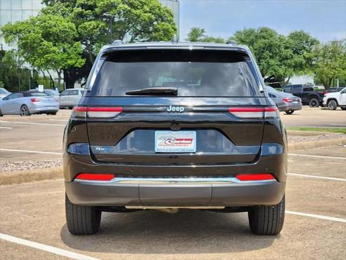 2022 Jeep Grand Cherokee 4xe Base