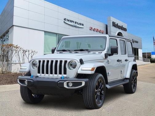 Silver Zynith Clearcoat 2023 Jeep Wrangler 4xe Sahara