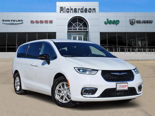 2025 Chrysler Pacifica L