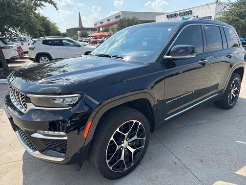 2023 Jeep Grand Cherokee Summit