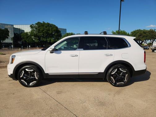 Glacial White Pearl 2025 Kia Telluride S