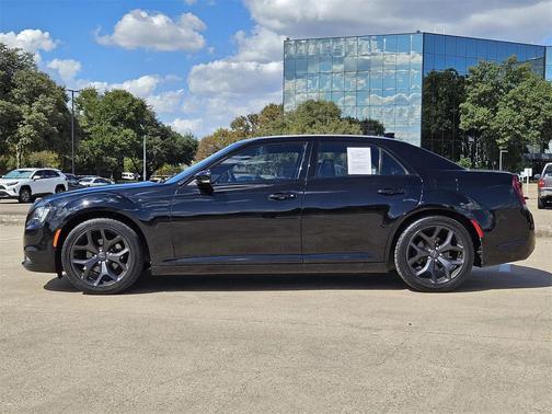 2021 Chrysler 300 S