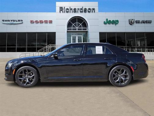 2021 Chrysler 300 S