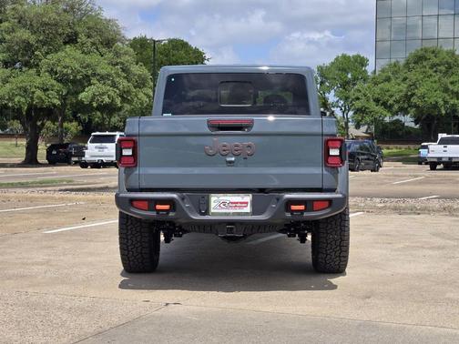 Anvil Clearcoat 2026 Jeep Gladiator Mojave 4x4