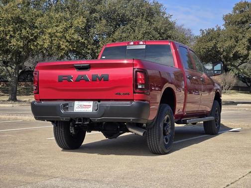 2026 RAM 2500 Tradesman Crew Cab 4x4 6'4' Box