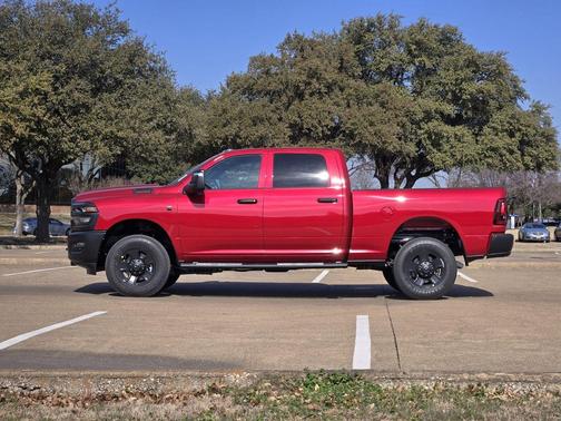 2026 RAM 2500 Tradesman Crew Cab 4x4 6'4' Box