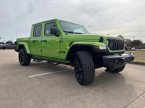 2025 Jeep Gladiator Sport