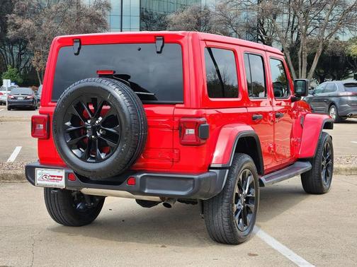 2025 Jeep Wrangler 4xe Sahara