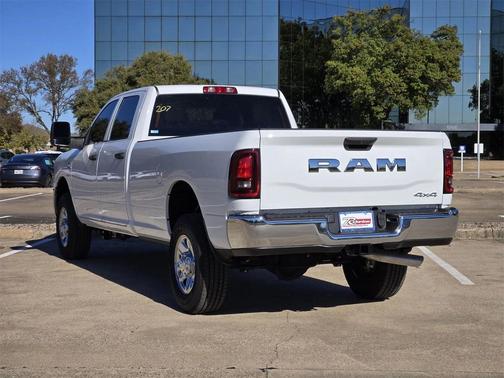 2025 RAM 2500 Tradesman Crew Cab 4x4 8' Box