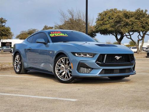 2024 Ford Mustang GT Premium