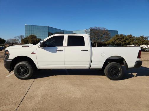 2026 RAM 2500 Tradesman Crew Cab 4x4 6'4' Box