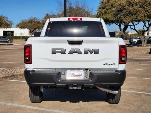 2026 RAM 2500 Tradesman Crew Cab 4x4 6'4' Box