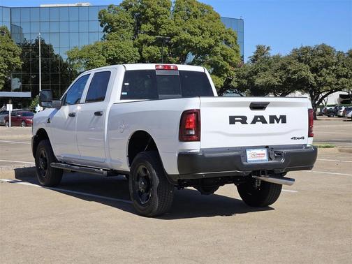 2026 RAM 2500 Tradesman Crew Cab 4x4 6'4' Box