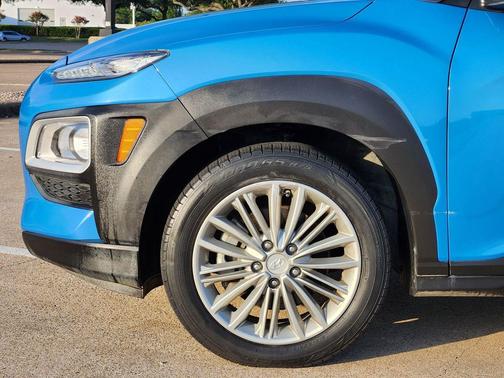 Surf Blue w/Dark Gray Roof 2018 Hyundai KONA SEL