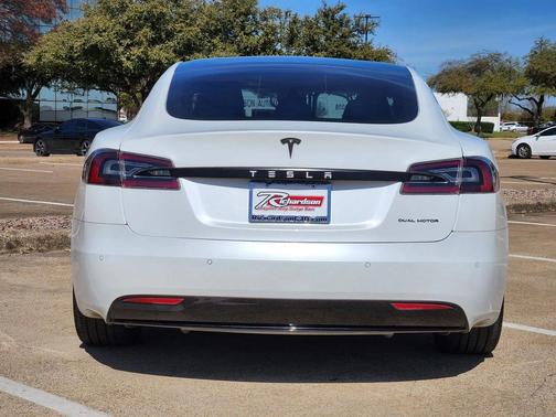 2019 Tesla Model S 