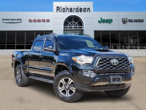 Midnight Black Metallic 2019 Toyota Tacoma TRD Sport
