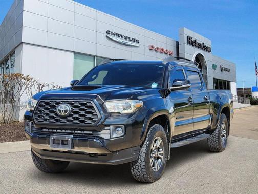 Midnight Black Metallic 2019 Toyota Tacoma TRD Sport
