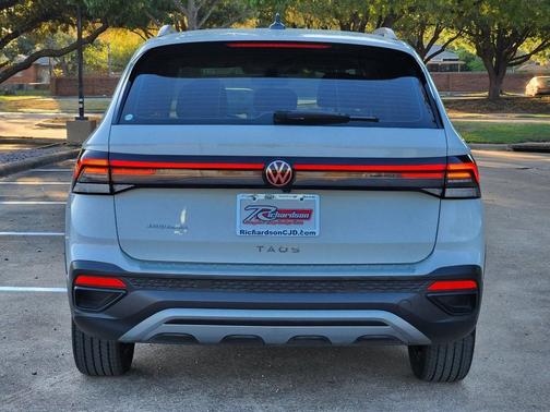 Pure White 2025 Volkswagen Taos 1.5T S