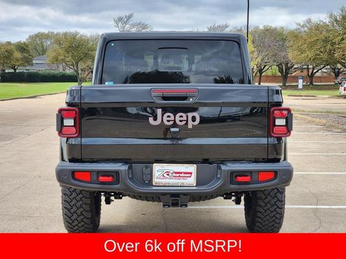 Black Clearcoat 2026 Jeep Gladiator Rubicon