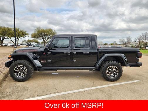 Black Clearcoat 2026 Jeep Gladiator Rubicon