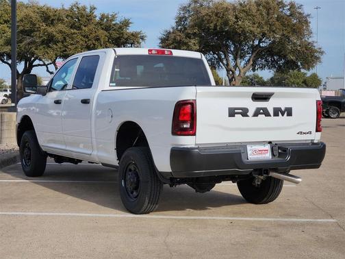 2026 RAM 2500 Tradesman Crew Cab 4x4 6'4' Box