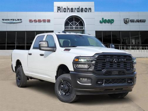 2026 RAM 2500 Tradesman Crew Cab 4x4 6'4' Box