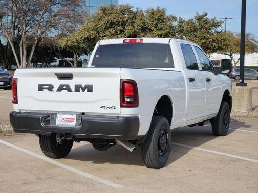 2026 RAM 2500 Tradesman Crew Cab 4x4 6'4' Box