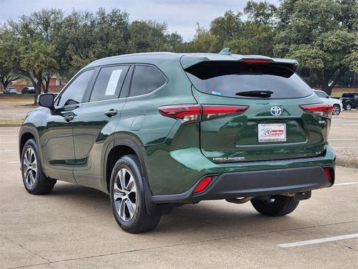 2024 Toyota Highlander Hybrid XLE