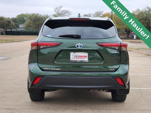 2024 Toyota Highlander Hybrid XLE