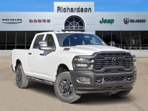 2026 RAM 2500 Tradesman Crew Cab 4x4 6'4' Box