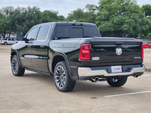 Diamond Black Crystal Pearlcoat 2026 RAM 1500 Longhorn