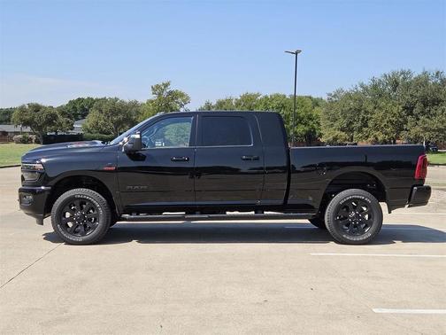 2025 RAM 2500 Laramie Crew Cab 4x4 6'4' Box